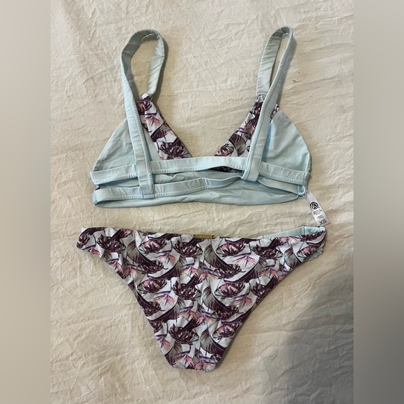 Bikinima Blue Floral Bikinj Set - Picture 2 of 4